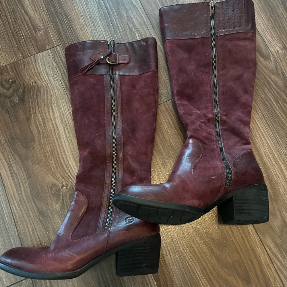 Born Uchee knee high boots. Beautiful maroon color. Great used condition.